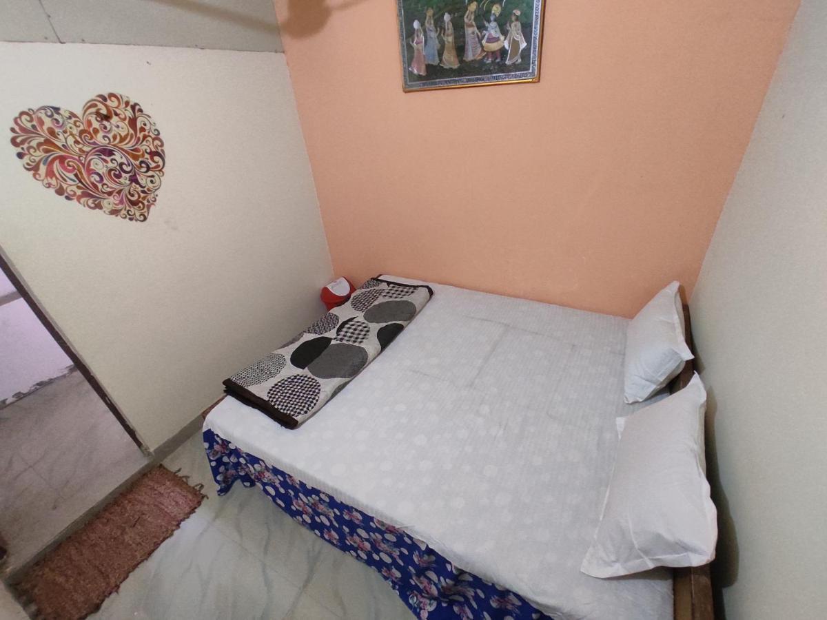 Superinn Home Stay& Guest House อัครา ภายนอก รูปภาพ