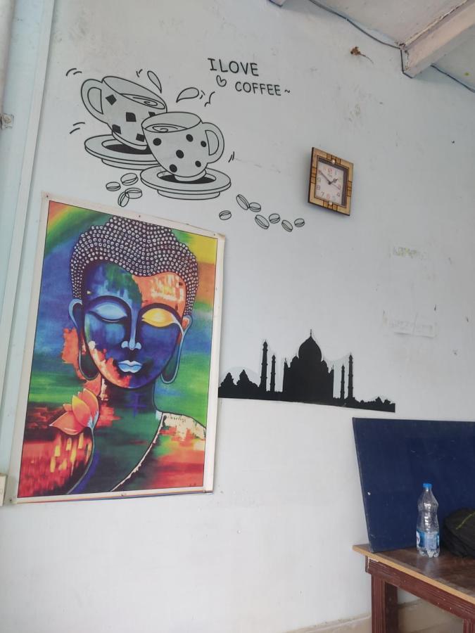 Superinn Home Stay& Guest House อัครา ภายนอก รูปภาพ